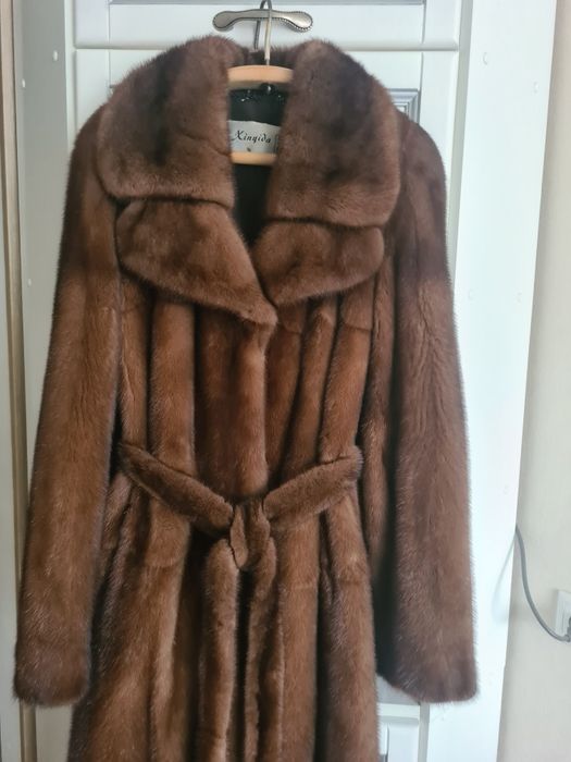 Продам норковую шубу