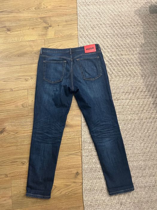 Дънки Hugo Boss като нови