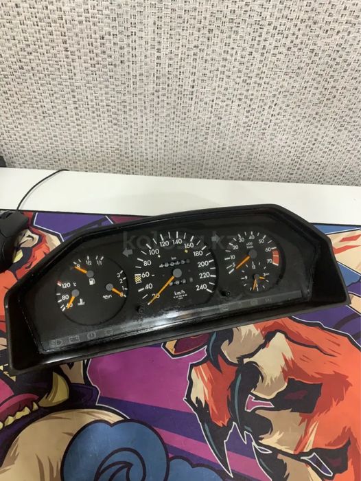 W124 Приборная панель