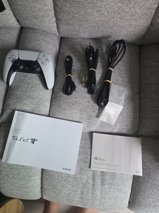 Vand consola PlayStation 5 Digital Edition (PS5) Slim, 825GB SSD, E-Chassis