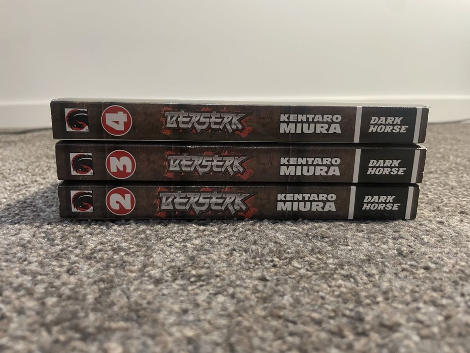 3 Volume Berserk + 1 Volum Vagabond