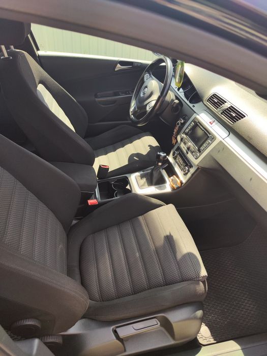VOLKSWAGEN Passat 2010 — imagine 4