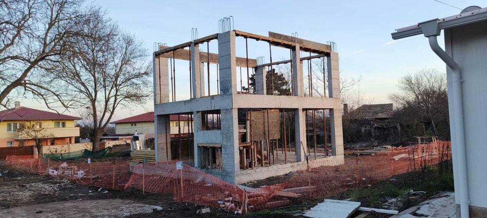 Продава се Къща в Добрич, Кралска зона - 123 кв.м за 1106 €/кв.м - Снимка #2