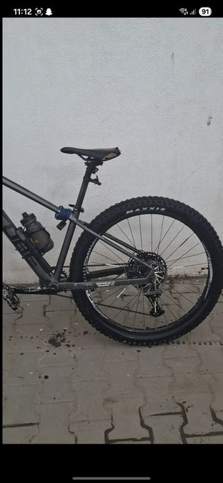 Vînd bicicleta cube aim ex, în stare perfecta