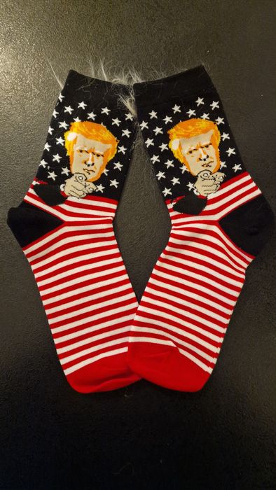 Чорапи с лика на Доналт Тръмп