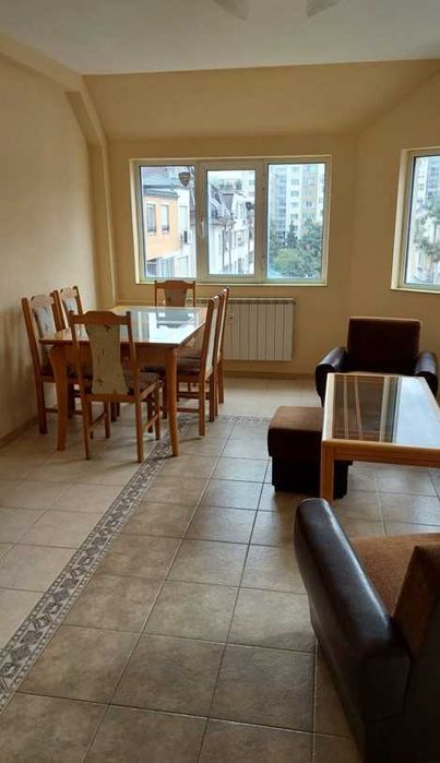 Дава се под наем Тристаен апартамент в София, Белите брези - 100 кв.м за 612 € - Снимка #1