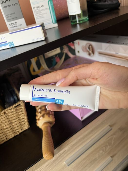 Козметика centella, adapalene, la roche possay, vitamin C