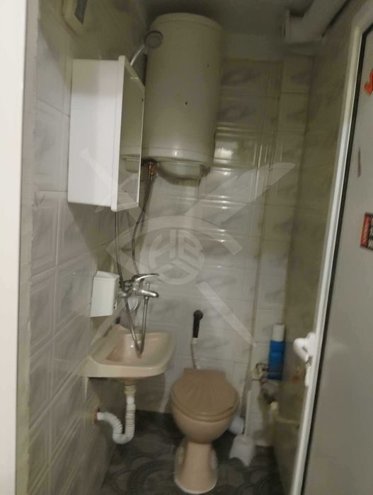 Дава се под наем Едностаен апартамент в Варна, Лятно кино Тракия - 30 кв.м за 225 € - Снимка #2