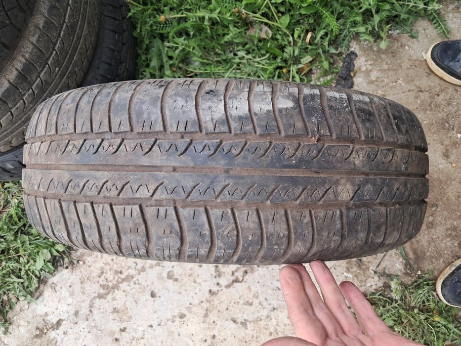Продам шины 185.