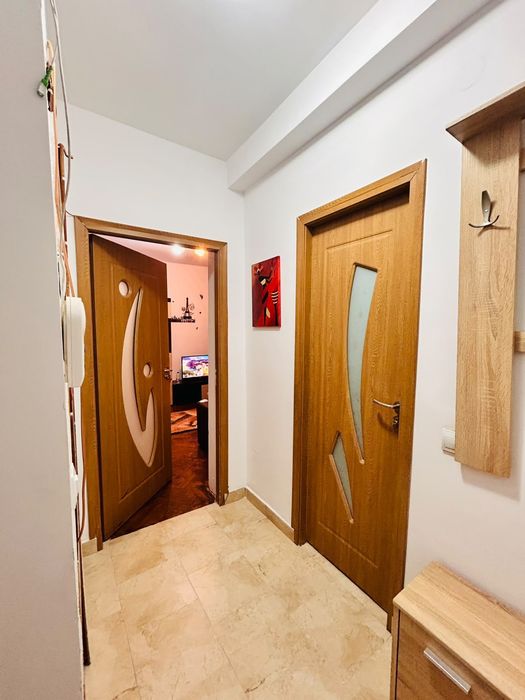 Apartament 2 camere Fratii Golesti