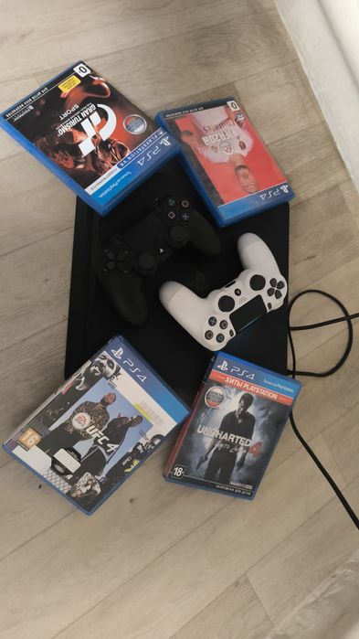 Продам sony ps4 slim