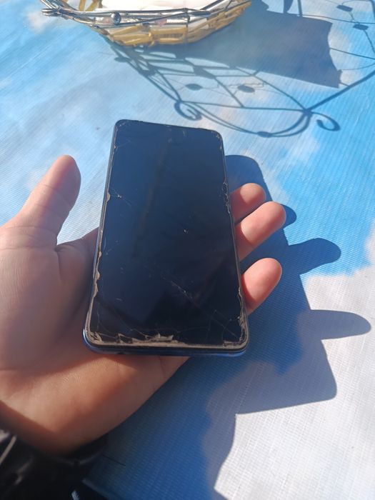 Poco x3 pro sotiladi arzonga berib yuboraman