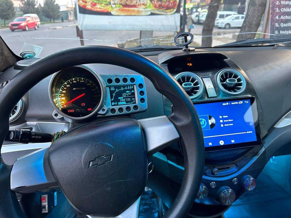 spark navarotlari bilan sotiladi