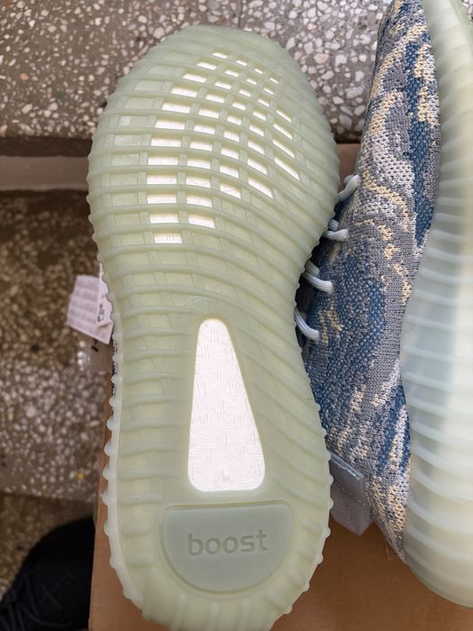 Yezzy 350 v2 boost mx blue