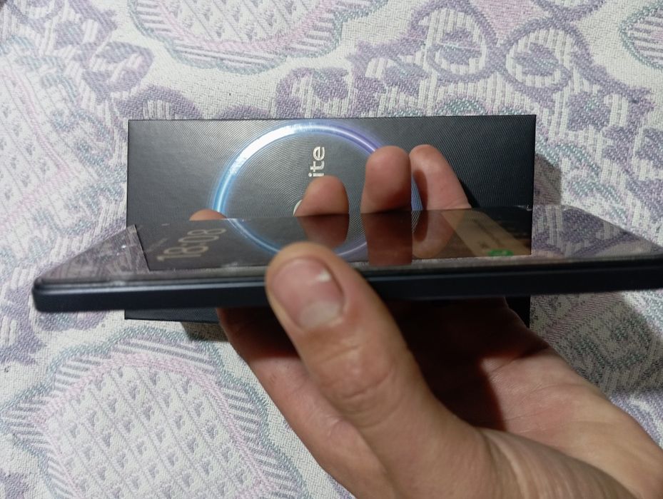 Продам Vivo v 60 lite