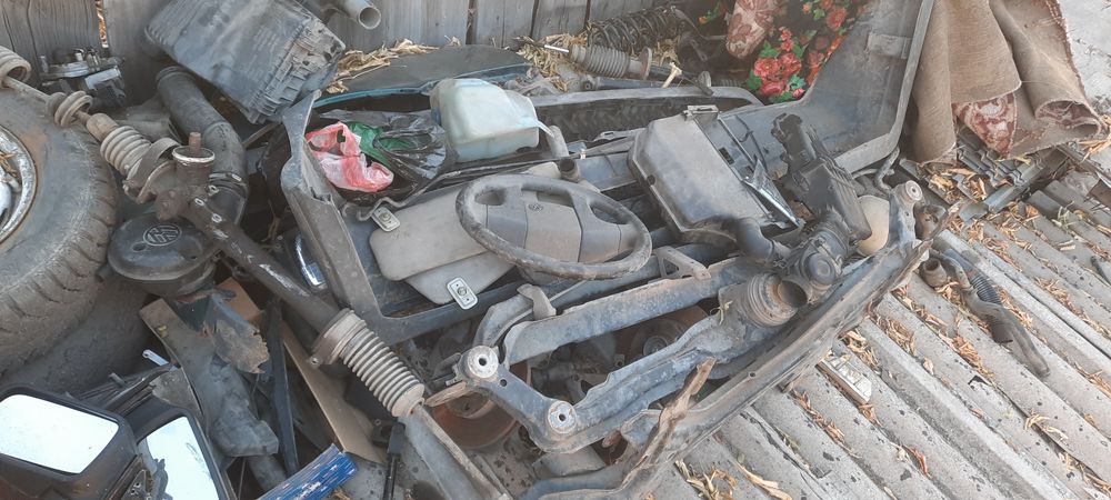 Продаю запчасти гольф фольсваген