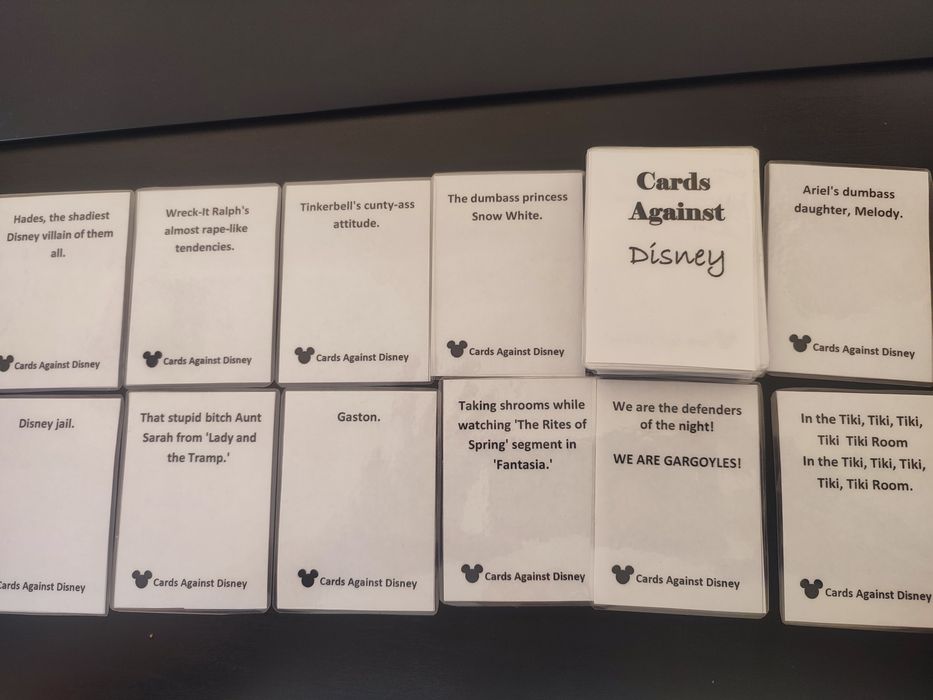 Disney cards against humanity  разширение отговори