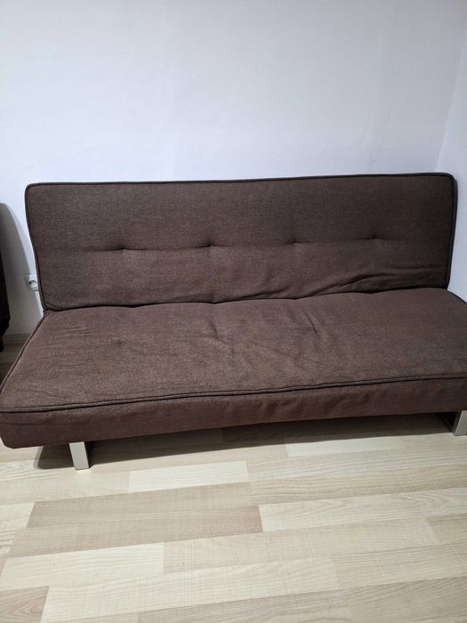 Vand 2 canapele extensibile