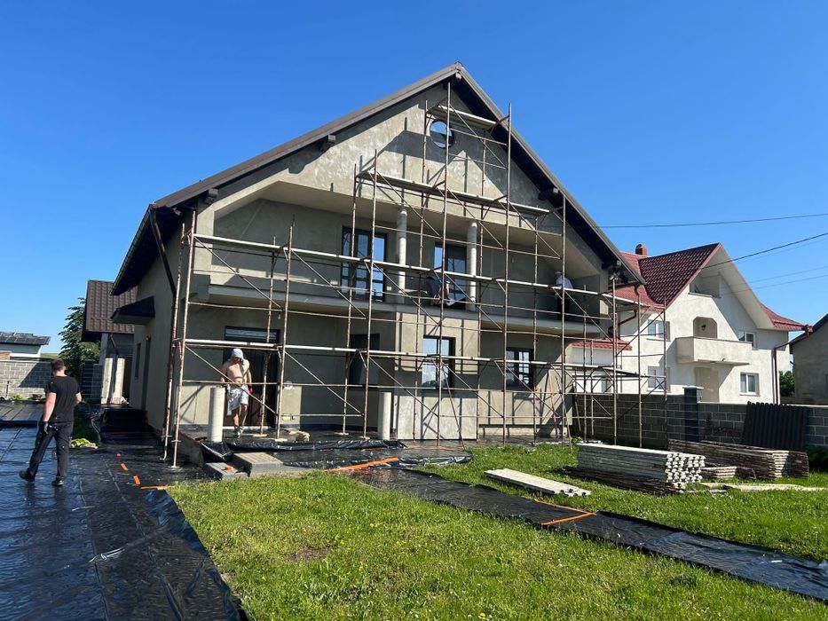 Finisaje interioare și exterioare