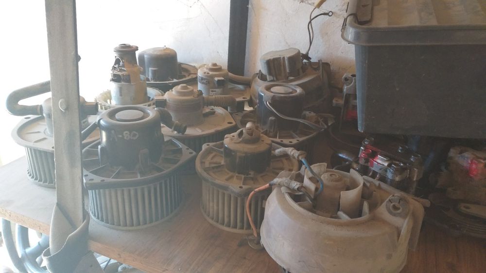 Моторчик печки,дворника с механизмом