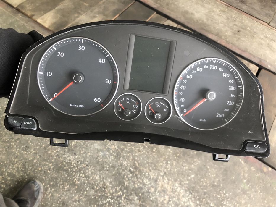 Табло за Фолксваген Голф 5