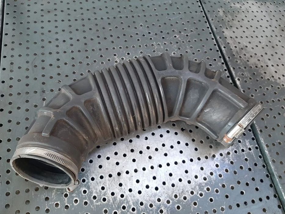 furtun admisie 1.7 cdti z17dtr opel meriva a astra h  55561316