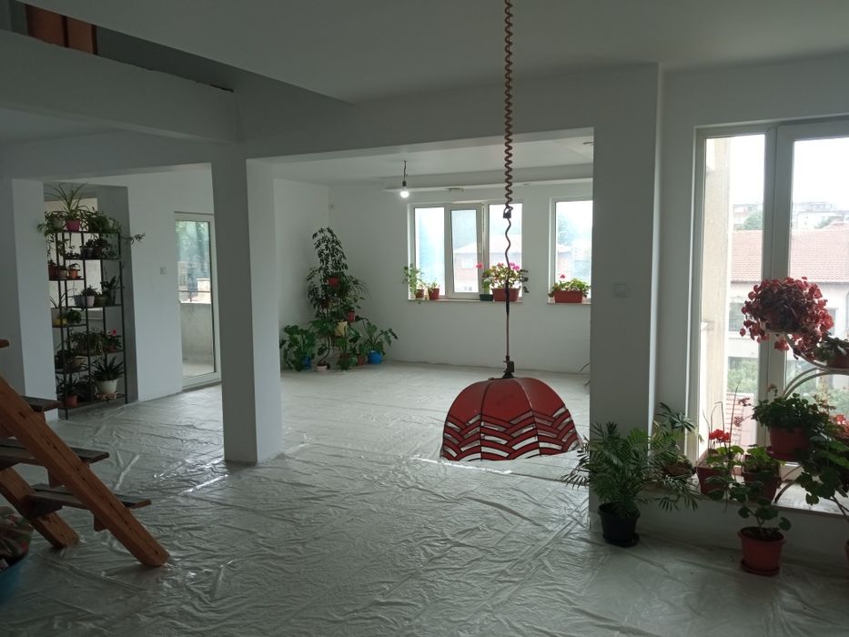 Продава се Мезонет в Ямбол, Генерал Заимов - 163 кв.м за 824 €/кв.м - Снимка #2