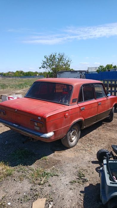 Продам машину для своих лет она сохранилась