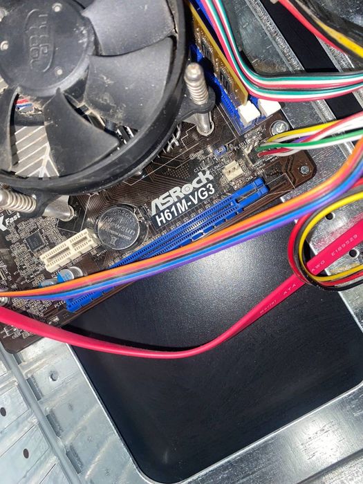 Asrock H61M-VG3 материнская плата