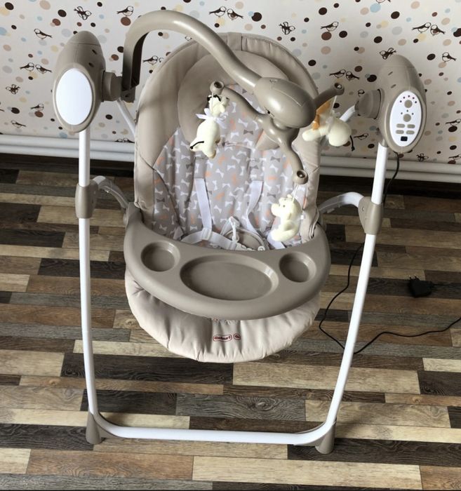 Детская качелька