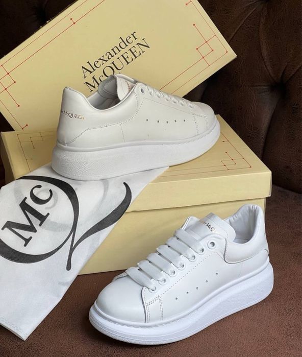 Налични Alexander McQueen Дамски маратонки