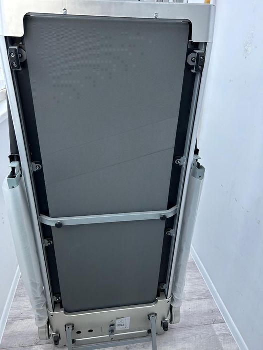 Продам беговую дорожку