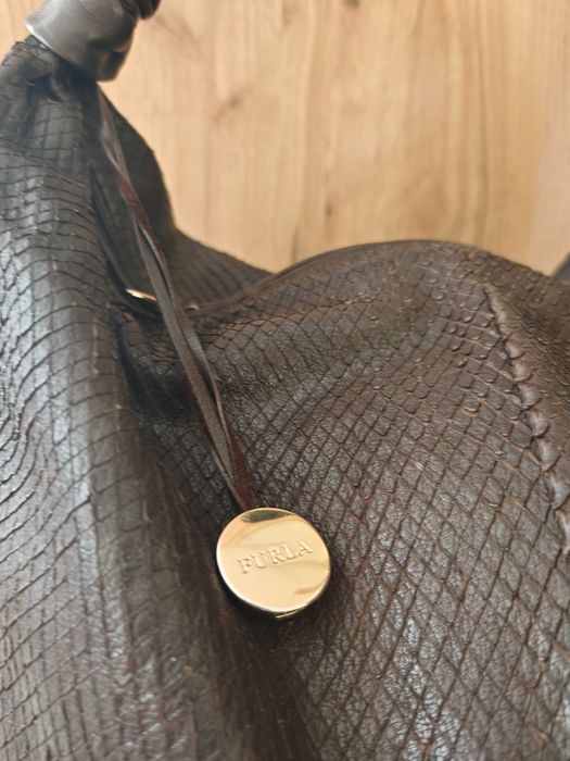 Оригинална дамска чанта Furla от естествена кожа