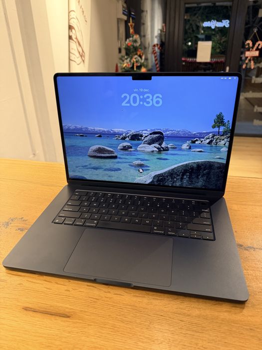 MacBook Air 15 M3 512GB RAM 16GB Midnight - GARANTIE 12 LUNI | TrueGSM