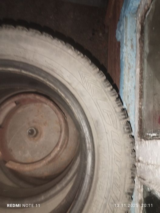 Продам резину на 20