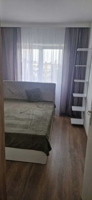 Inchiriez apartament cu 3 camere in Mun. Satu Mare