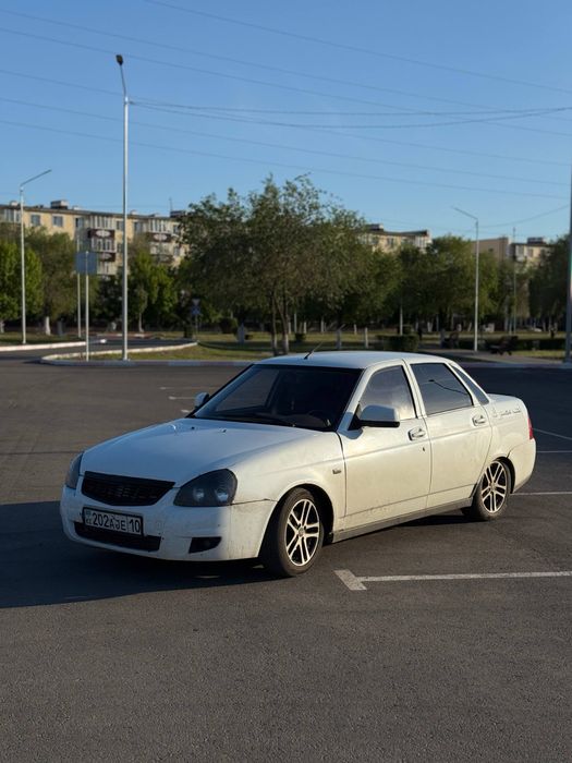 Продам машину  .