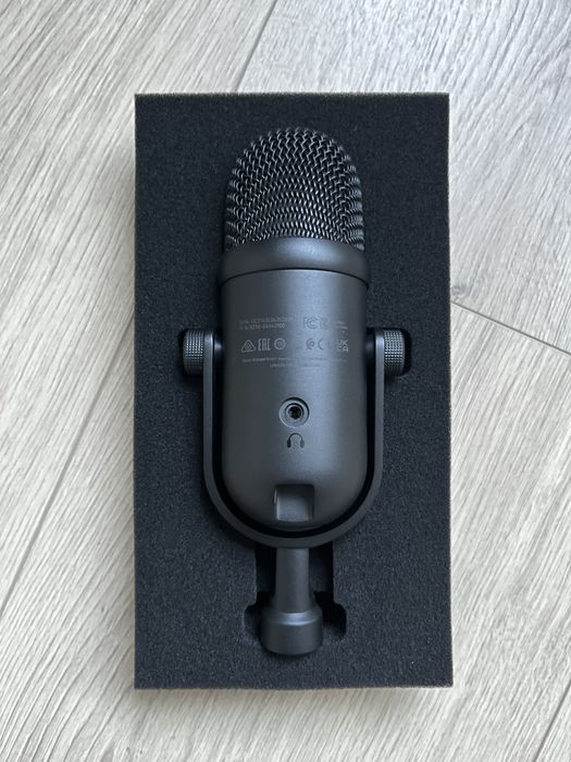Razer Seiren V2 Pro - Microfon profesional