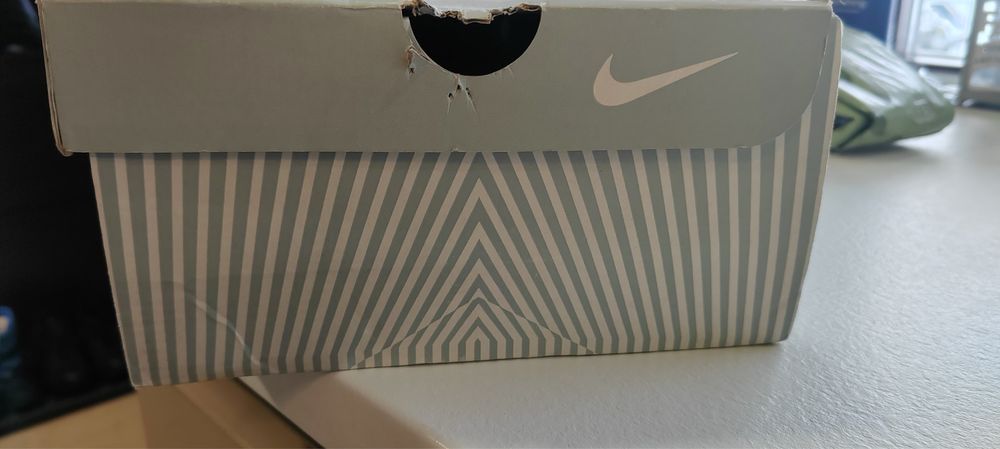 Nike kyre 5 marime 44