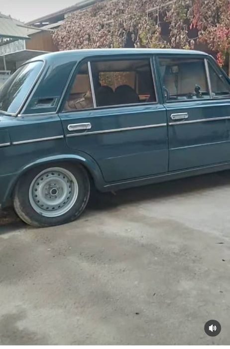 Автомобил сотила