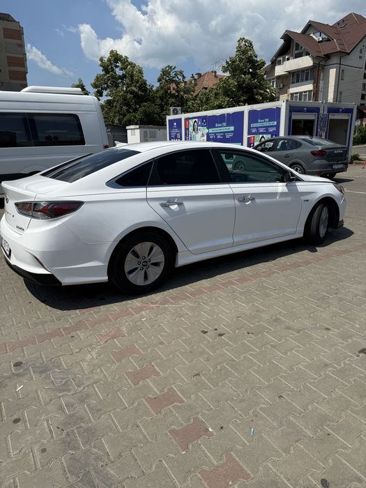 2019 Hyundai Sonata hybrid 2.0