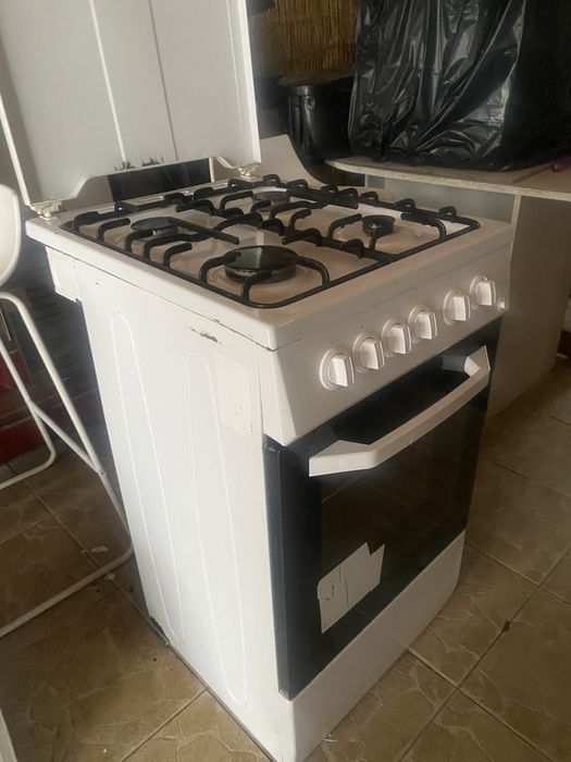 Vand aragaz cu 4 Ochiuri