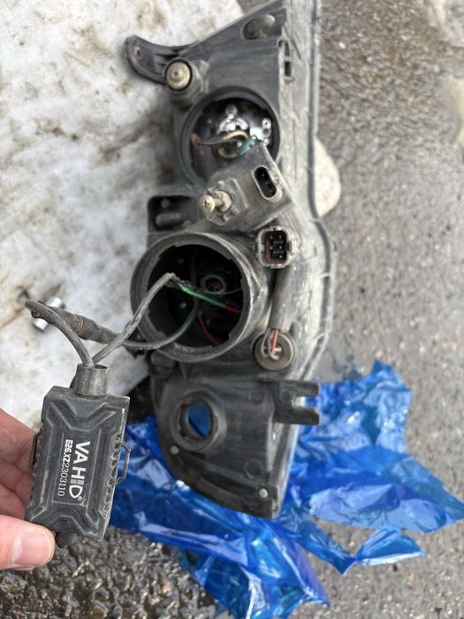 Би лед линза и фар нексия