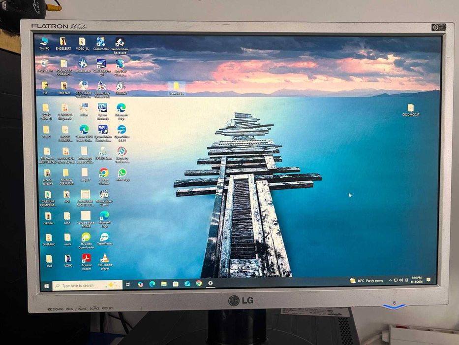 Se vand 3 monitoare pentru PC