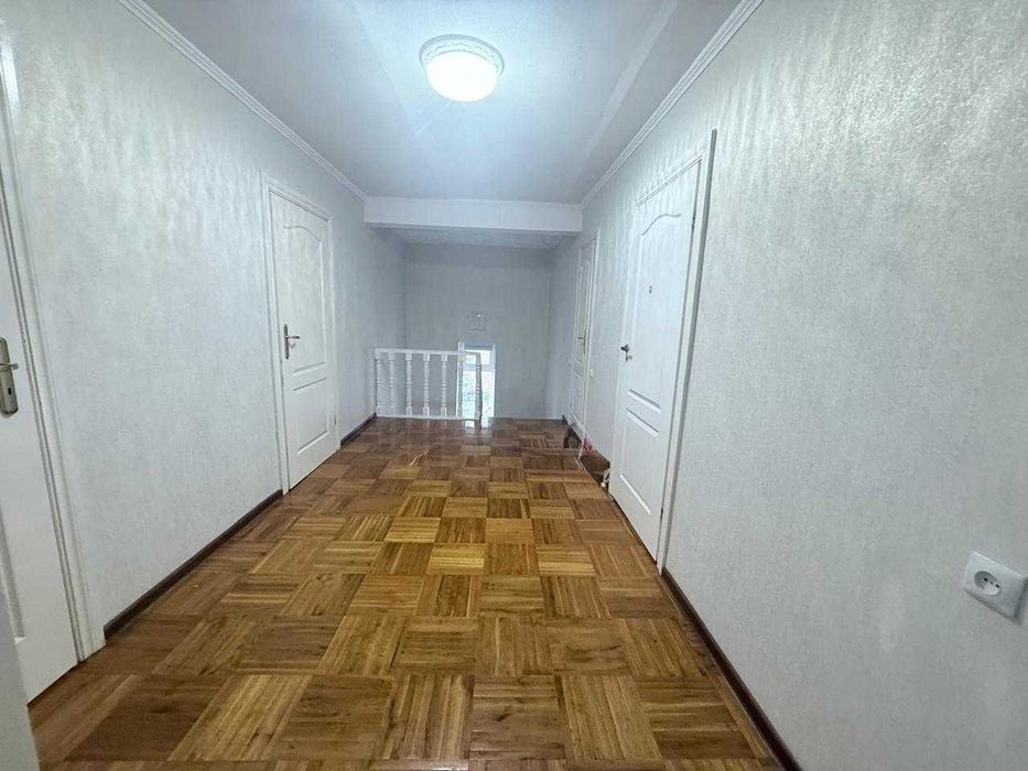 Продаётся дом в 9 мкр