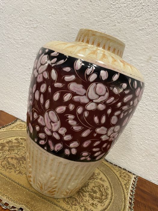 Голяма белгийска ваза от порцелан