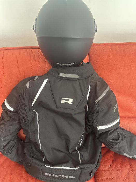 Geaca si casca moto marimea M