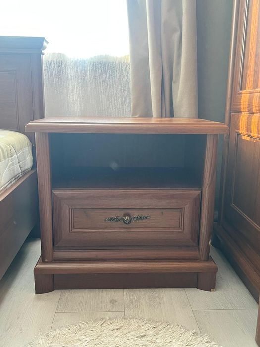 Продам спальный гарнитур