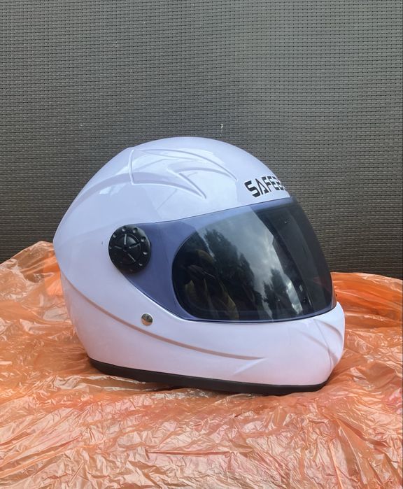 Продам мотошлем на подростка