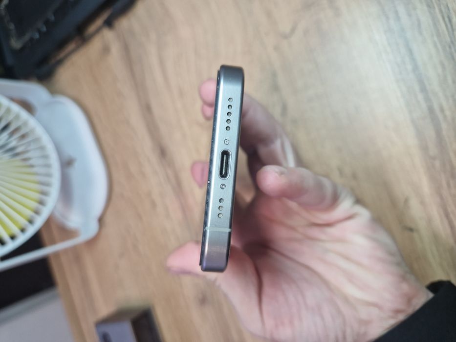 Айфон 15 про на запчасти